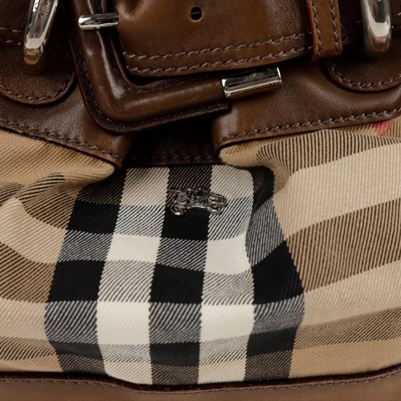 Burberry Beaton Bag - Picture 8 of 16